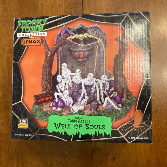 Lemax Spooky Town Well of Souls - Picture 2 of 2